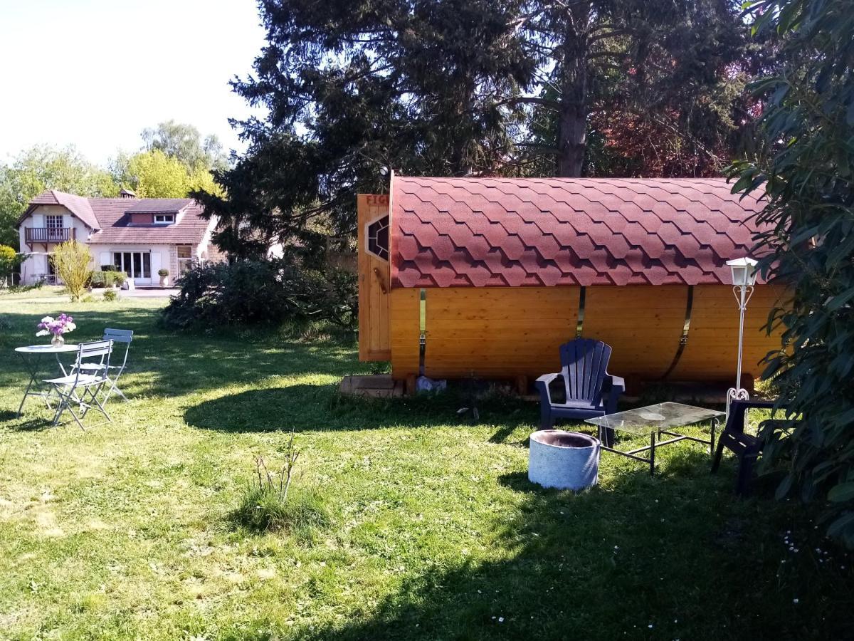 Havre De Paix Au Bords De L'Eure - Divers Hebergements Garennes-sur-Eure Exterior photo