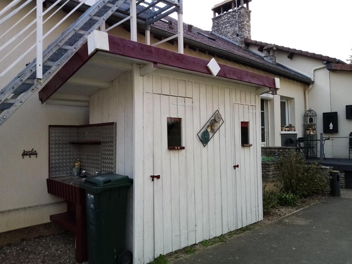 Havre De Paix Au Bords De L'Eure - Divers Hebergements Garennes-sur-Eure Exterior photo
